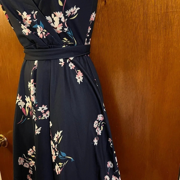 Blue & Floral Dress - Picture 6 of 12